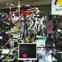 Photo taken at Cycle Studio Hakusen by てらみん on 5/19/2012