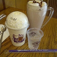 Photo taken at The Coffee Bean &amp;amp; Tea Leaf by Charmaine on 12/10/2011