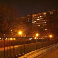 Foto scattata a Medical District Apartments Pool and Sundeck da Konark U. il 1/8/2012