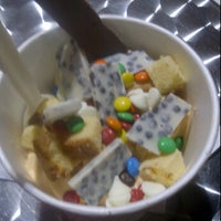 Photo taken at myMochi Frozen Yogurt by Angela G. on 10/27/2011