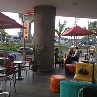 รูปภาพถ่ายที่ Boogie Boogie Café โดย Elena del Pilar R. เมื่อ 3/14/2012