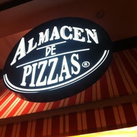 Photo taken at Almacén de Pizzas by Nicolas P. on 6/21/2011