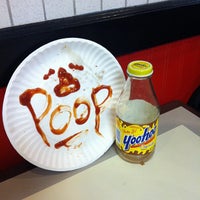 Das Foto wurde bei Boston House of Pizza von Alex P. am 3/30/2012 aufgenommen