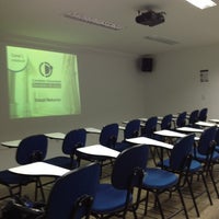 Foto tomada en Complexo Educacional Damásio de Jesus - Fortaleza  por Lucy V. el 5/2/2012