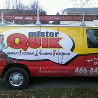 Foto tomada en Mister Quik Home Services  por Jim W. el 12/13/2011
