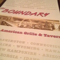 Das Foto wurde bei The Boundary American Grille &amp;amp; Tavern von Tess C. am 9/1/2012 aufgenommen