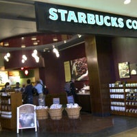 Photo taken at Starbucks by Kityaporn C. on 1/21/2012