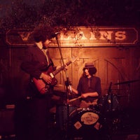 Foto tomada en Villains Tavern  por Dustin C. el 4/22/2012