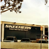 SKECHERS Warehouse Outlet 13