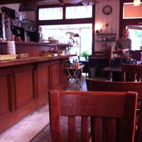 6/5/2012 tarihinde Mary Kate B.ziyaretçi tarafından Jacob&amp;#39;s Coffee House'de çekilen fotoğraf
