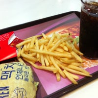 Photo taken at McDonald&amp;#39;s by Minjoo J. on 3/28/2012