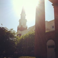 รูปภาพถ่ายที่ First Baptist Church โดย Courtney J. เมื่อ 4/8/2012