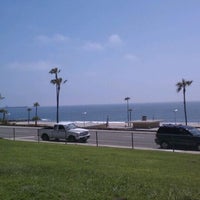 Photo taken at The Cliff by the Sea &amp;lt;3 by Carlos H. on 5/22/2012