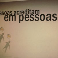 รูปภาพถ่ายที่ Social Republic - Redes Sociais e Marketing de Engajamento โดย Vanessa P. เมื่อ 2/23/2012