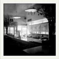 Foto tirada no(a) Market Café por Justin H. em 2/6/2012