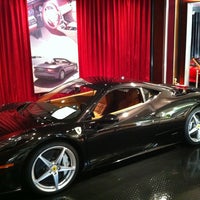 1/16/2012 tarihinde Brent M.ziyaretçi tarafından Penske-Wynn Ferrari/Maserati'de çekilen fotoğraf