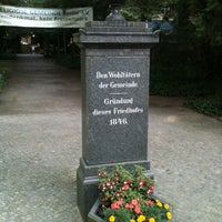 Photo taken at Friedhofspark Pappelallee by Sven G. on 7/23/2012