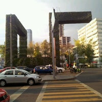 Photo taken at Jardin Vertical Nissan Zero Emission by Anaid44 on 2/24/2012