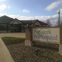 Photo taken at Big Creek Pet Hospital by Steve B. on 12/24/2011