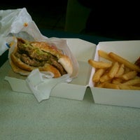 Photo taken at Burger King by Damon R. on 6/11/2012