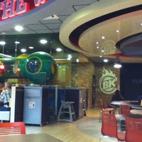 Photo taken at Burger King by Rafael G. on 3/3/2011