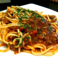 รูปภาพถ่ายที่ VivItalia Restaurant โดย PK O. เมื่อ 5/22/2012