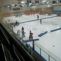 2/17/2012にJennifer H.がExtreme Ice Centerで撮った写真