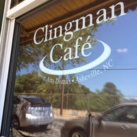 Das Foto wurde bei Clingman Café von Pierce J. am 8/12/2012 aufgenommen
