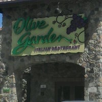 Photo taken at Olive Garden by Shana S. on 6/23/2012