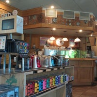 Photo prise au The Coffee Bean &amp;amp; Tea Leaf par roderick t. le6/30/2012