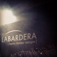 รูปภาพถ่ายที่ La Bardera โดย Alex R. เมื่อ 9/6/2012