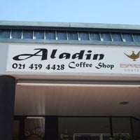 Foto tomada en Aladin Coffee Shop  por Ricardo D. el 4/2/2012