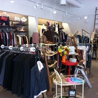 9/13/2012에 Jzika H.님이 Rung Boutique에서 찍은 사진