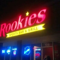 Photo taken at Rookies Sports Bar &amp; Grill by Shawn S. on 1/28/2012