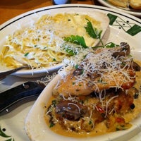 Photo taken at Olive Garden by Jill S. on 10/10/2011