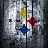 รูปภาพถ่ายที่ Pittsburgh Steelers Headquarters โดย Michelle R. เมื่อ 10/21/2011