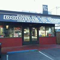 Das Foto wurde bei Double D BBQ Products von Dennis B. am 1/11/2012 aufgenommen