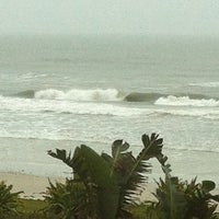 Das Foto wurde bei Acapulco Hotel &amp;amp; Resort von LaDonna R. am 5/28/2012 aufgenommen
