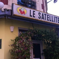 Photo taken at Le Satellite by Renaud F. on 2/12/2012