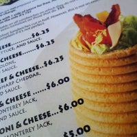 Foto diambil di Staggering Ox Restaurant - Billings oleh Justin W. pada 4/7/2012