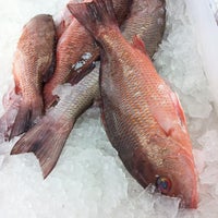 Das Foto wurde bei Northwest Seafood Inc. von Stephanie am 5/19/2012 aufgenommen