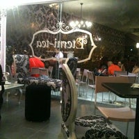 รูปภาพถ่ายที่ Eterni-Tea โดย Sam H. เมื่อ 4/7/2012