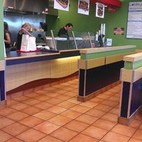 Снимок сделан в Lobby&amp;#39;s Beef-Burgers-Dogs пользователем Kaitlyn R. 1/3/2012