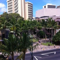Royal Hawaiian Center Shopping Mall In Honolulu