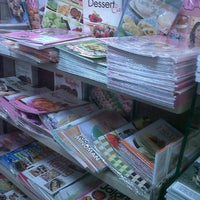 Review Gramedia - Paragon Mall