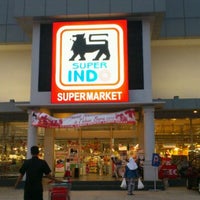 Photo taken at Superindo by Gani P. on 12/18/2011
