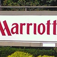 รูปภาพถ่ายที่ Marriott Saddle Brook โดย Meghan C. เมื่อ 7/3/2012