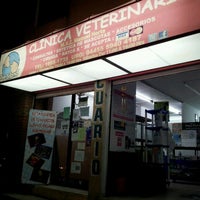 Photo taken at Clinica Veterinaria PetIsland by manuel h. on 3/10/2012