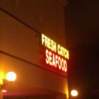 Photo taken at Fresh Catch Seafood by Robert K. on 3/19/2012