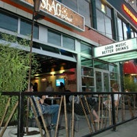 Foto tirada no(a) The Shag Lounge por Stephen C. em 2/21/2011